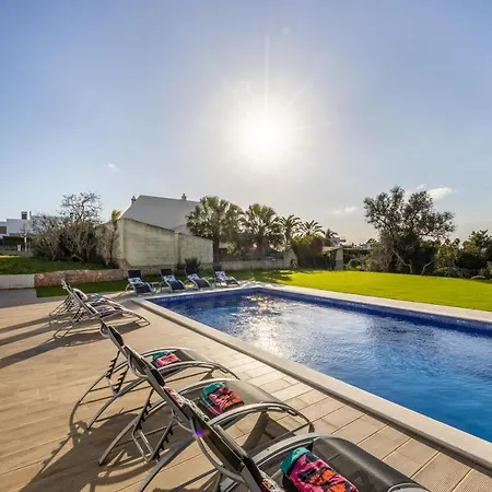 Benisamar Beautiful And Elegant 5 Bedroom Carveoira Short Walk To Carvoeiro Centre & Beach Villa Carvoeiro (Lagoa)