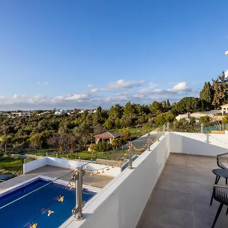 Benisamar Beautiful And Elegant 5 Bedroom Carveoira Short Walk To Carvoeiro Centre & Beach *