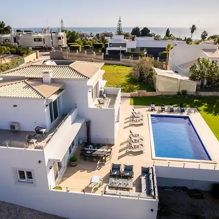 Villa Benisamar Beautiful And Elegant 5 Bedroom - Short Walk Carvoeiro Villa Carvoeiro (Lagoa)