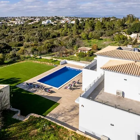 Villa Villa Benisamar Beautiful And Elegant 5 Bedroom - Short Walk Carvoeiro
