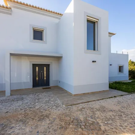 Villa Villa Benisamar Beautiful And Elegant 5 Bedroom - Short Walk Carvoeiro *