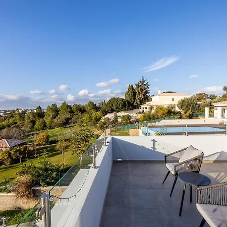 Villa Villa Benisamar Beautiful And Elegant 5 Bedroom - Short Walk Carvoeiro *