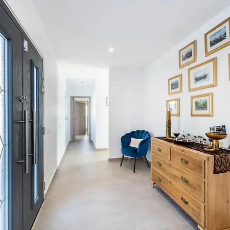 Villa Villa Benisamar Beautiful And Elegant 5 Bedroom - Short Walk Carvoeiro Carvoeiro (Lagoa)