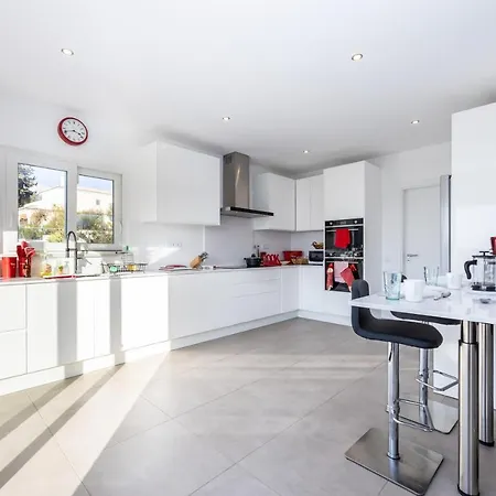빌라 Benisamar Beautiful And Elegant 5 Bedroom Carveoira Short Walk To Carvoeiro Centre & Beach
